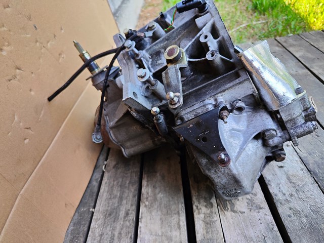 МКП в зборі Peugeot/Citroen 20DL76 ціна, від 142.23 USD