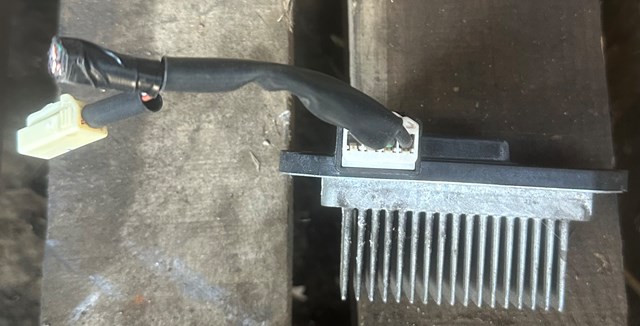  Mazda PM010020B ціна, від 9.85 USD