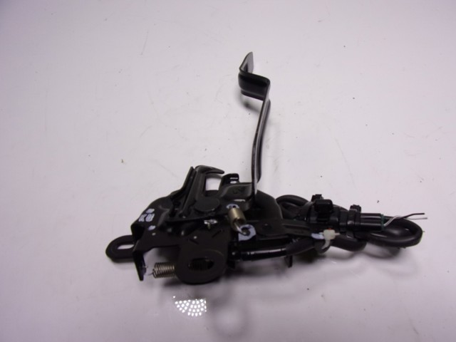 Замок капота Toyota 535100DA00 ціна, від 88.58 USD