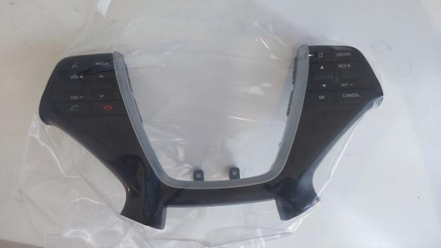 Купити 96700C1510 Hyundai/Kia Блок кнопкових перемикачів кермового колеса