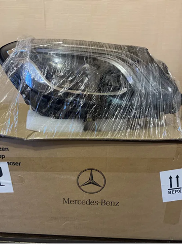 Фара правая Mercedes A2229068203 ціна, від 1230.44 USD