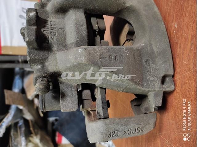 LR090688 Land Rover Супорт гальмівний передній правий