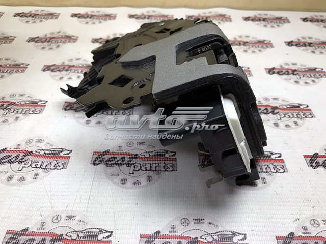 LR078752 Land Rover Замок задніх дверей, лівих