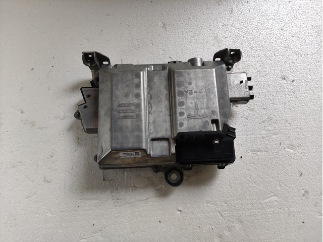111248500A Tesla 