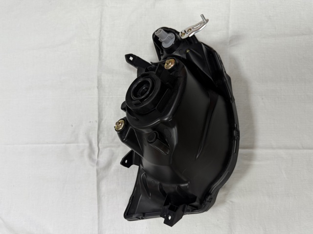 Фара права LAMP2816 Matomi
