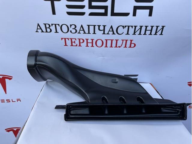 Купити 109929300 Tesla 