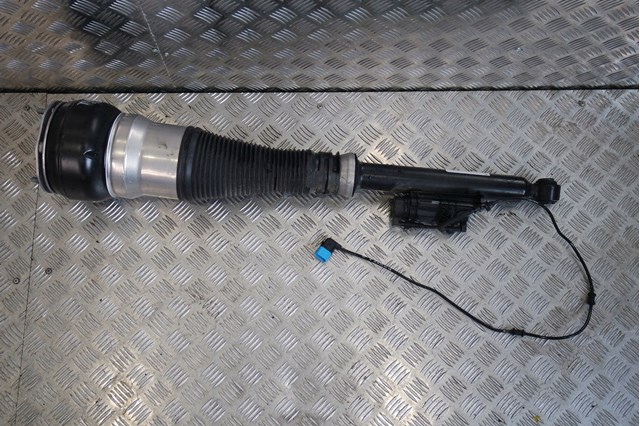 Купити A2223201800 Mercedes 