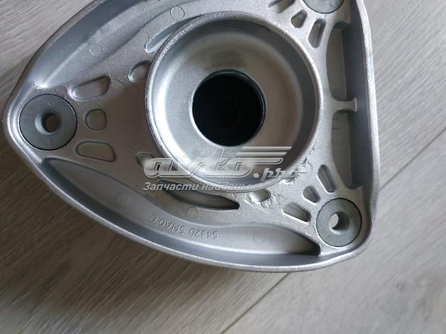 Подушка амортизатора переднього Nissan/Infiniti 543205NA0C