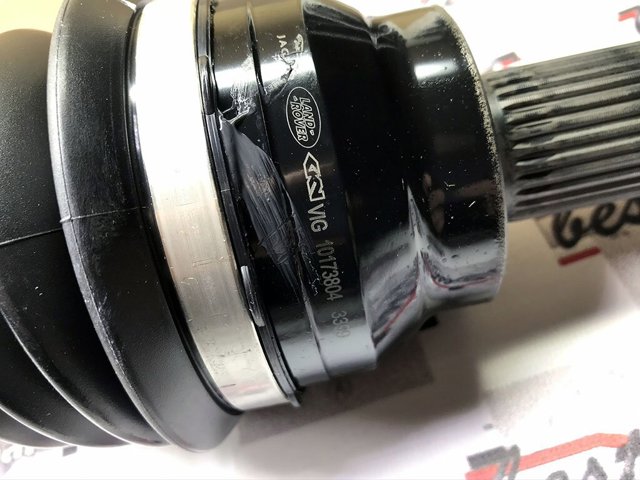 Піввісь передня, права Land Rover LR092738 ціна, від 140.55 USD