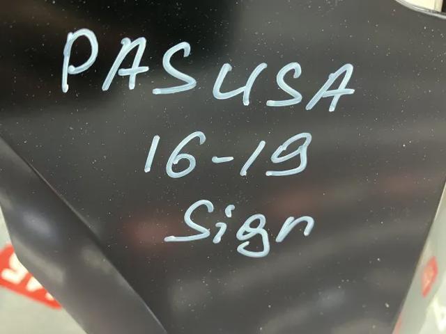PVW10088AL Signeda Переднє ліве крило