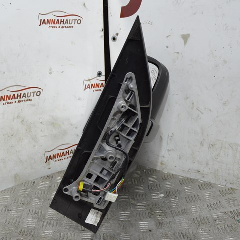 Ліве бічне дзеркало Iveco 5802029799 ціна, від 170.47 USD