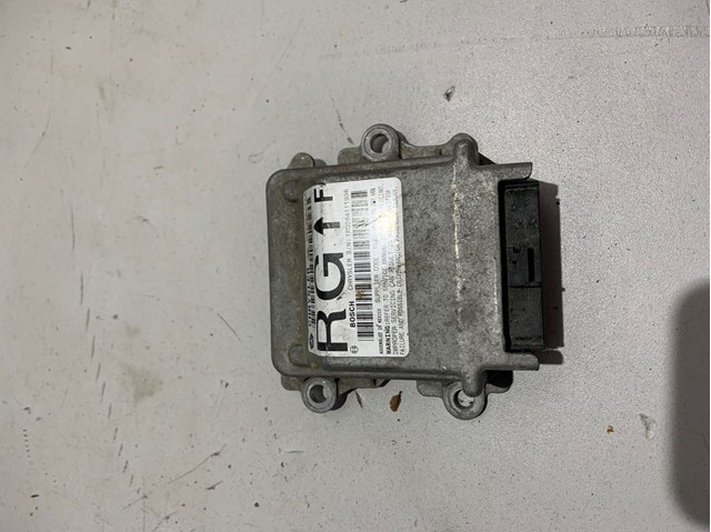 04748604AA Chrysler 