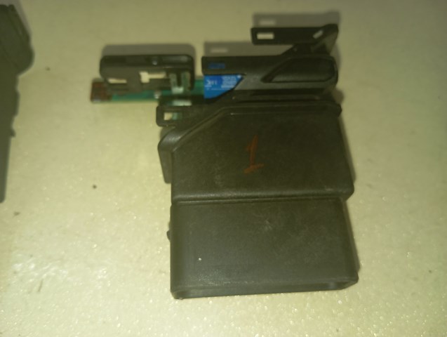  975281200 VAG