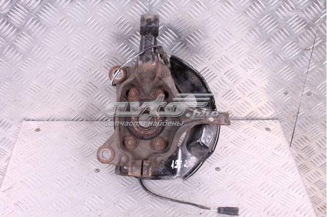 Купити GHR12611XB Mazda Кулак поворотний правий