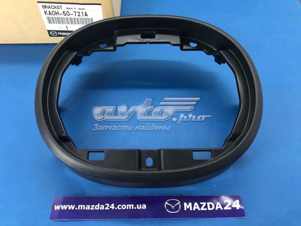 Кронштейн емблеми решітки радіатора Mazda KA0H50721A ціна, від 13.94 USD