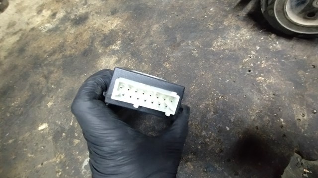  Land Rover YWC000960 ціна, від 33.86 USD