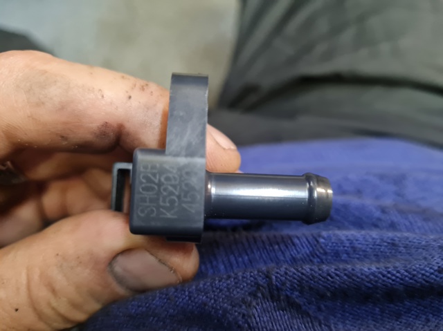 Купити SH02BK5204 Mazda 