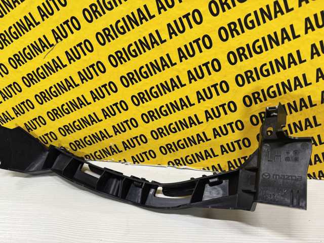 BDTS50160A Mazda Кріплення бампера переднього
