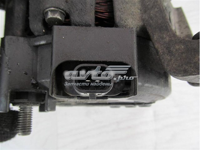 Генератор 13581891 Opel