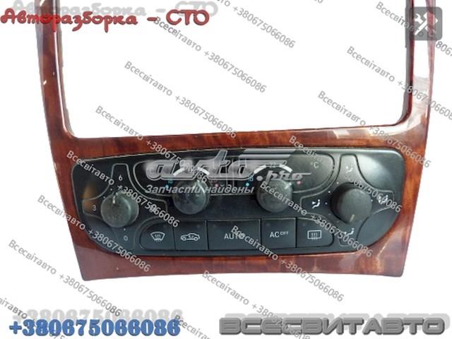 Блок управління режимів опалення / кондиціонування Mercedes 9140010497
