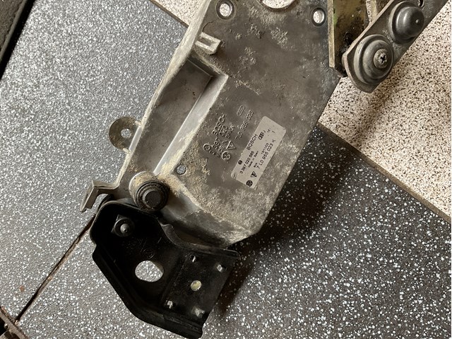 7L0955023K VAG 