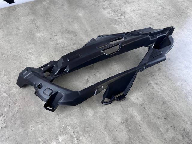 Купити 32234955 Volvo Кронштейн бампера переднього, правий
