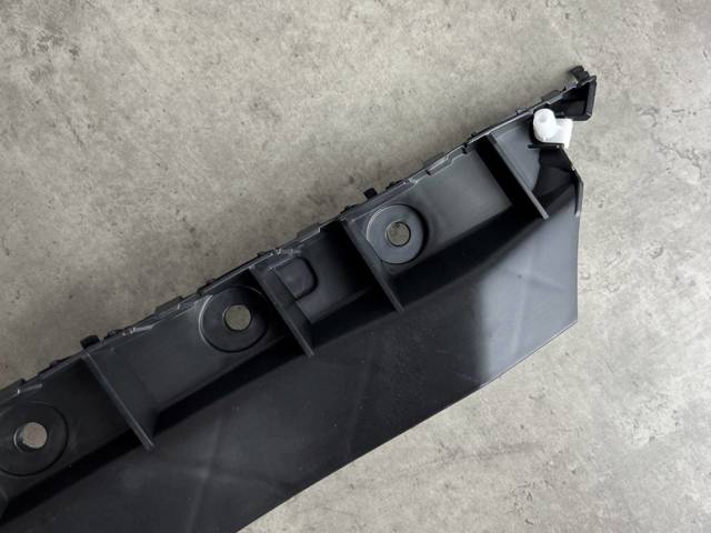  Land Rover LR087705 ціна, від 23.03 USD