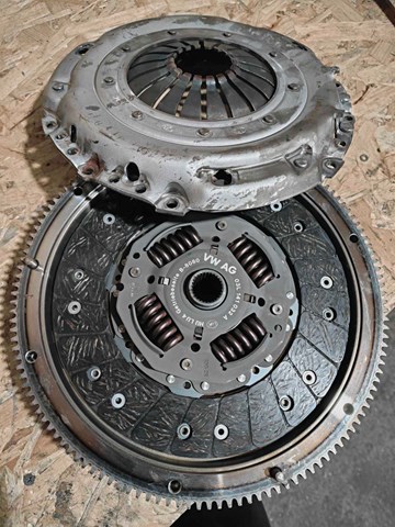  038D03L VAG