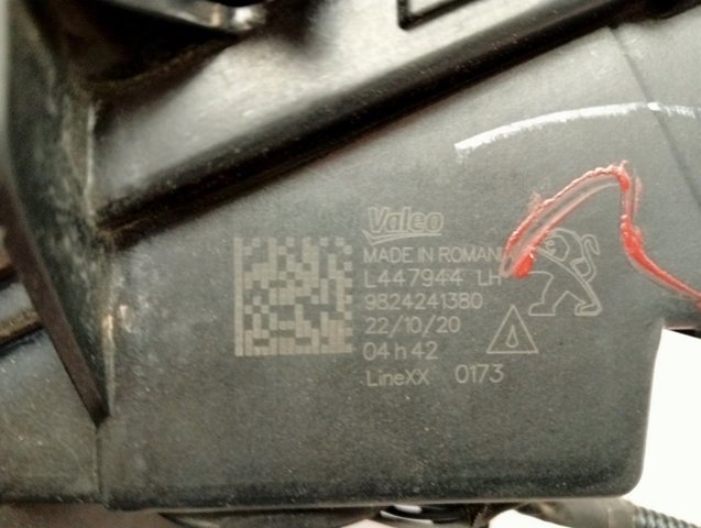 Ходові вогні, лівий Peugeot/Citroen 9824241380