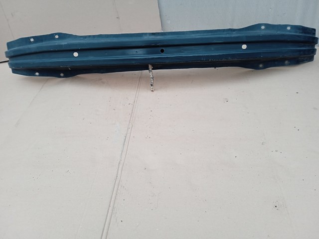 106191000C Tesla Шина бампера заднього