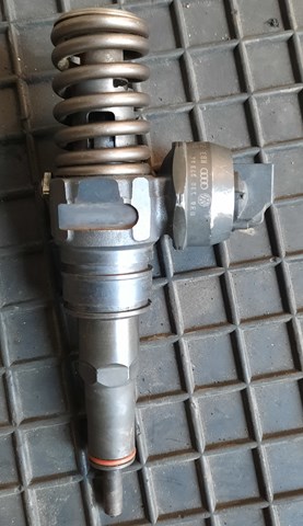 Купити 038130073AG Bosch Форсунка дизельна в зборі, розпилювач + тримач