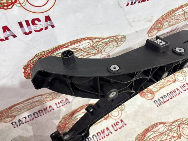 Рамка радіатора 166002600A Tesla