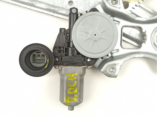 Двигун склопідіймача двері передньої, лівої 85720B2030 Daihatsu