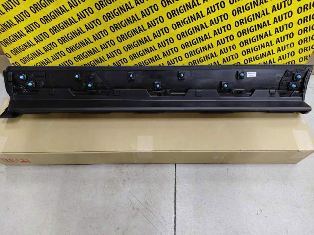 Молдинг передньої правої двері Mazda KMV651RA0C ціна, від 139.32 USD