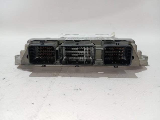 Електронний блок керування двигуном 0281013332 Peugeot/Citroen