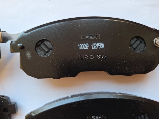 Тормозні колодки Nissan/Infiniti 41060AX086