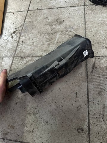  BMW 13718095803