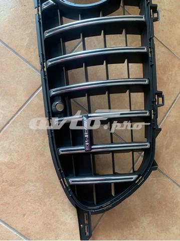 Решітка Mercedes A2908859300