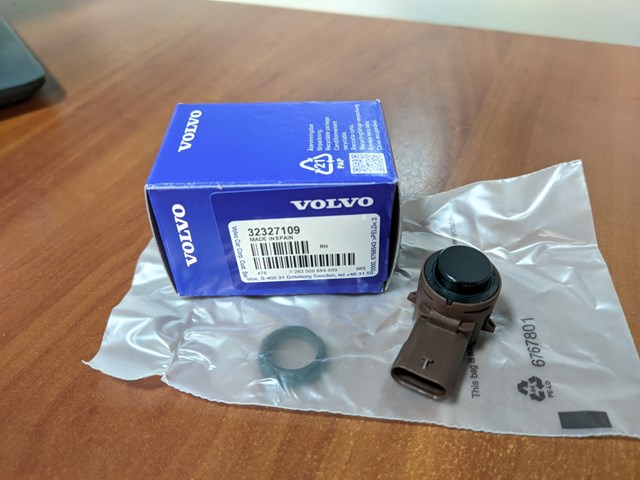 Купити 32327109 Volvo 
