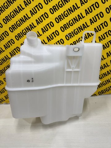 Бачок омивача лобового скла Mazda GJR967481A ціна, від 45.44 USD