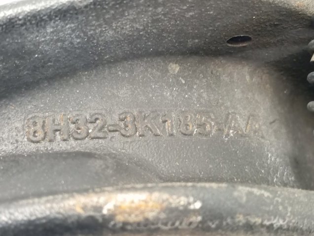 8H323K185AA Land Rover Цапфа - поворотний кулак передній, правий