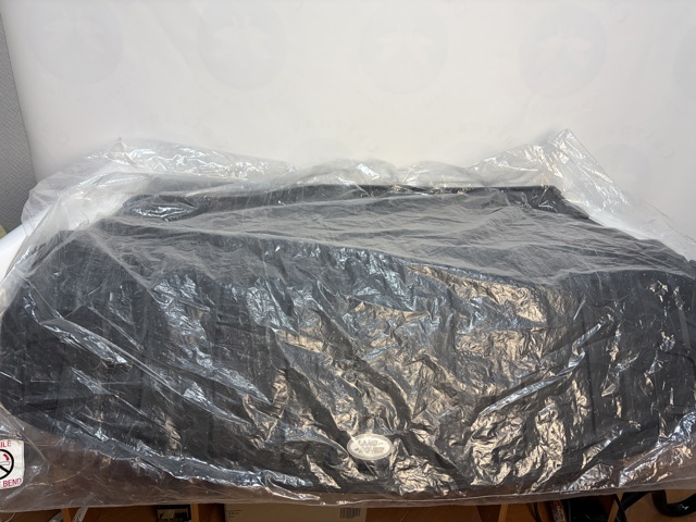 Комплект килимків Land Rover VPLCS0279 ціна, від 272.17 USD