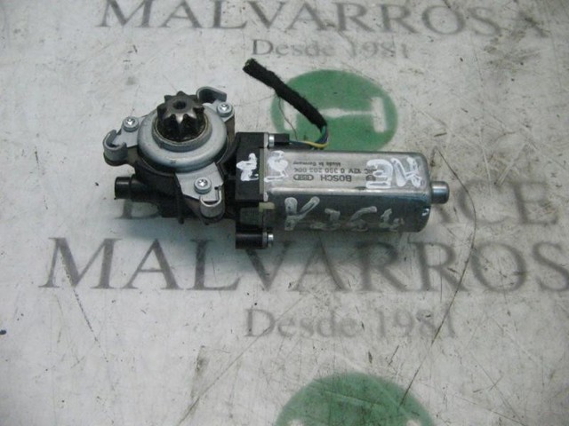 Купити A0390203004 Mercedes 