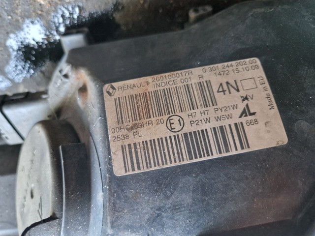 Фара передня права Renault (RVI) 260100017R