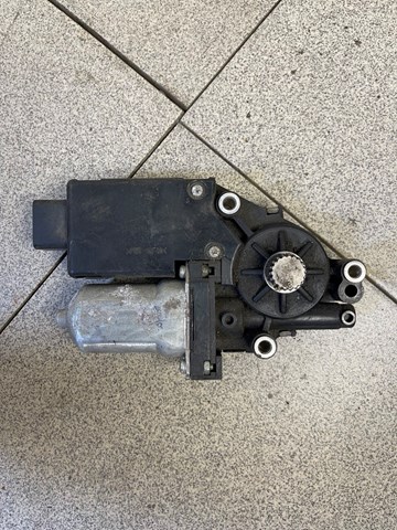  Mitsubishi 8331004050 ціна, від 56.94 USD