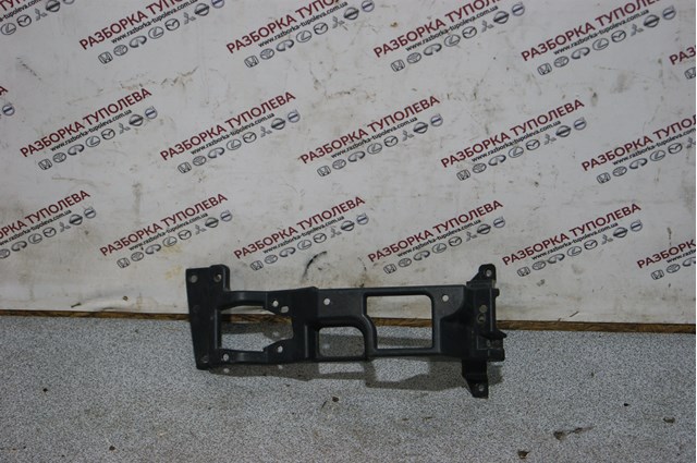 Кронштейн кріплення протитуманною фари, лівою Land Rover CK5215267AA ціна, від 24.81 USD