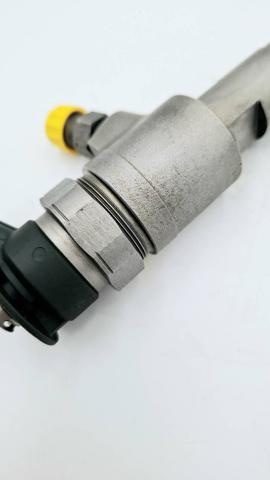 Паливні форсунки 445110135 Bosch
