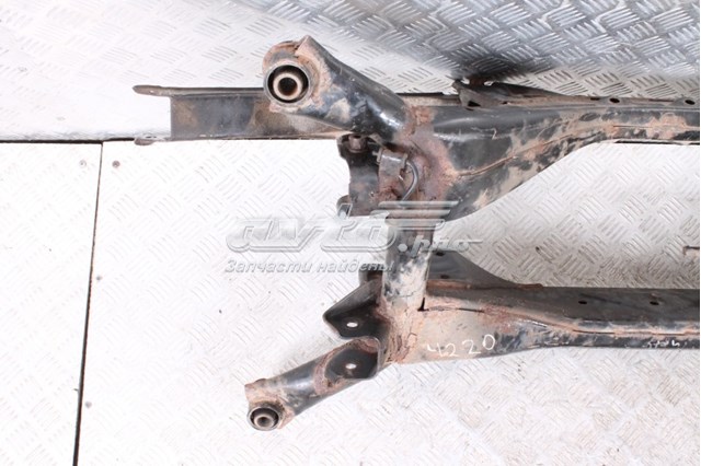 Балка задньої підвіски поперечна Mitsubishi 4100A050 ціна, від 76.02 USD