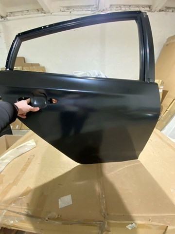 Двері задні, праві Toyota 6700347211 ціна, від  USD