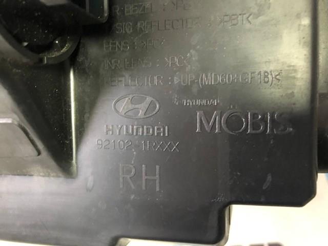 921021R010 Hyundai/Kia Основна фара - вставка